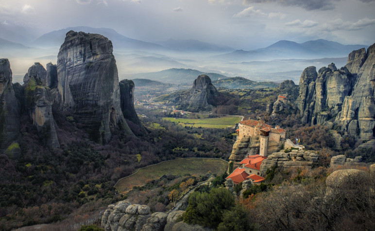 meteora-light1