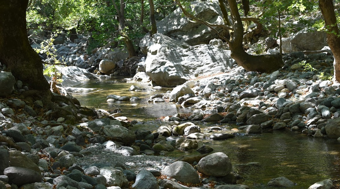 River Trekking in Manikia
